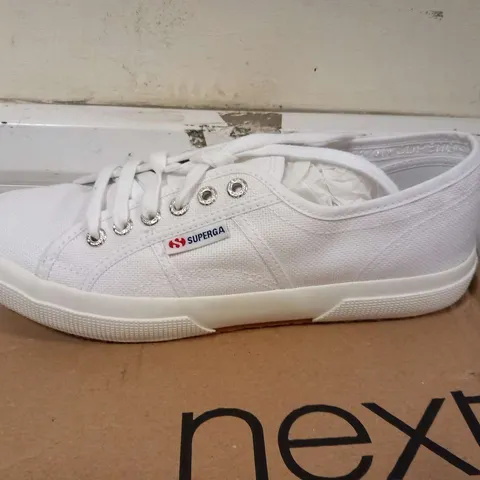 SUPERGA WHITE CANVAS SIZE 7.5