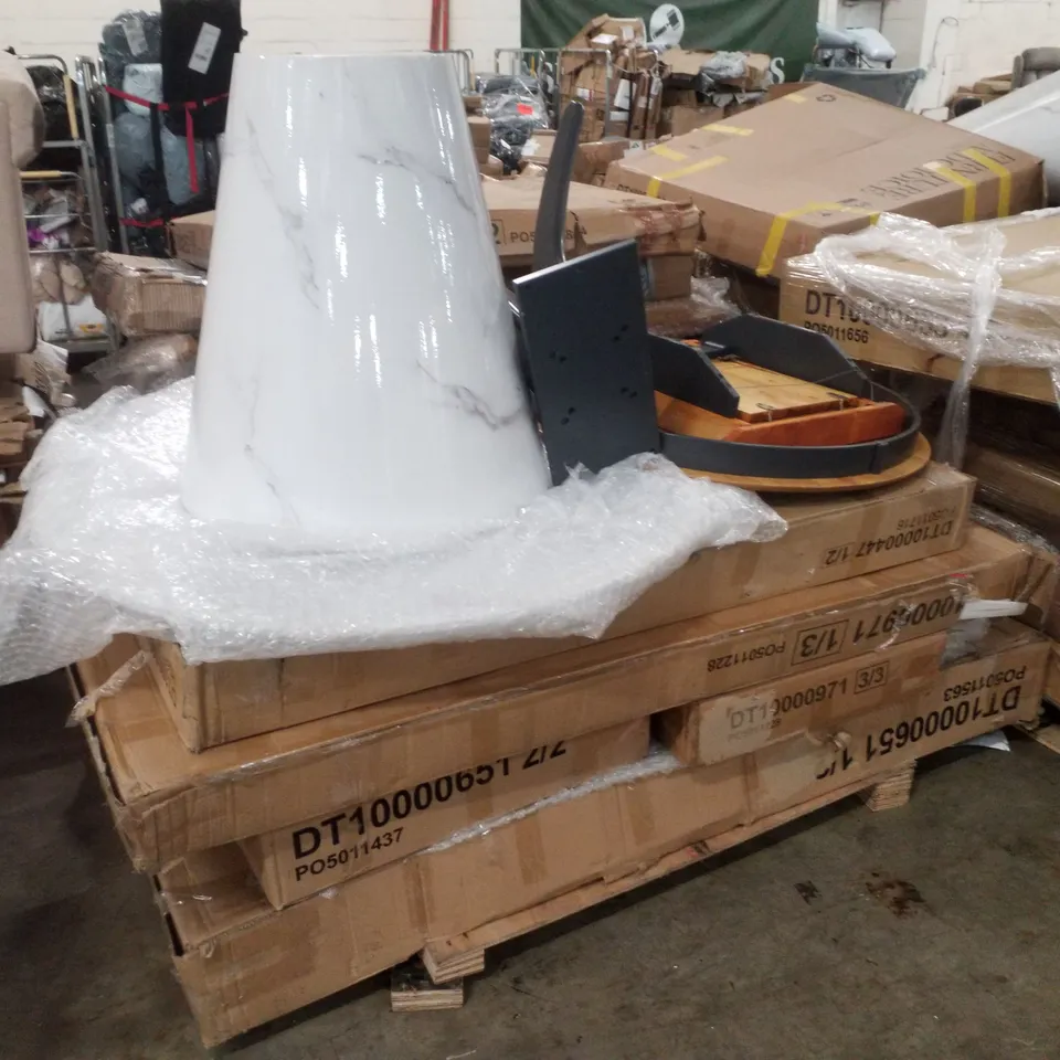 PALLET CONTAINING ASSORTED FURNITURE PARTS 