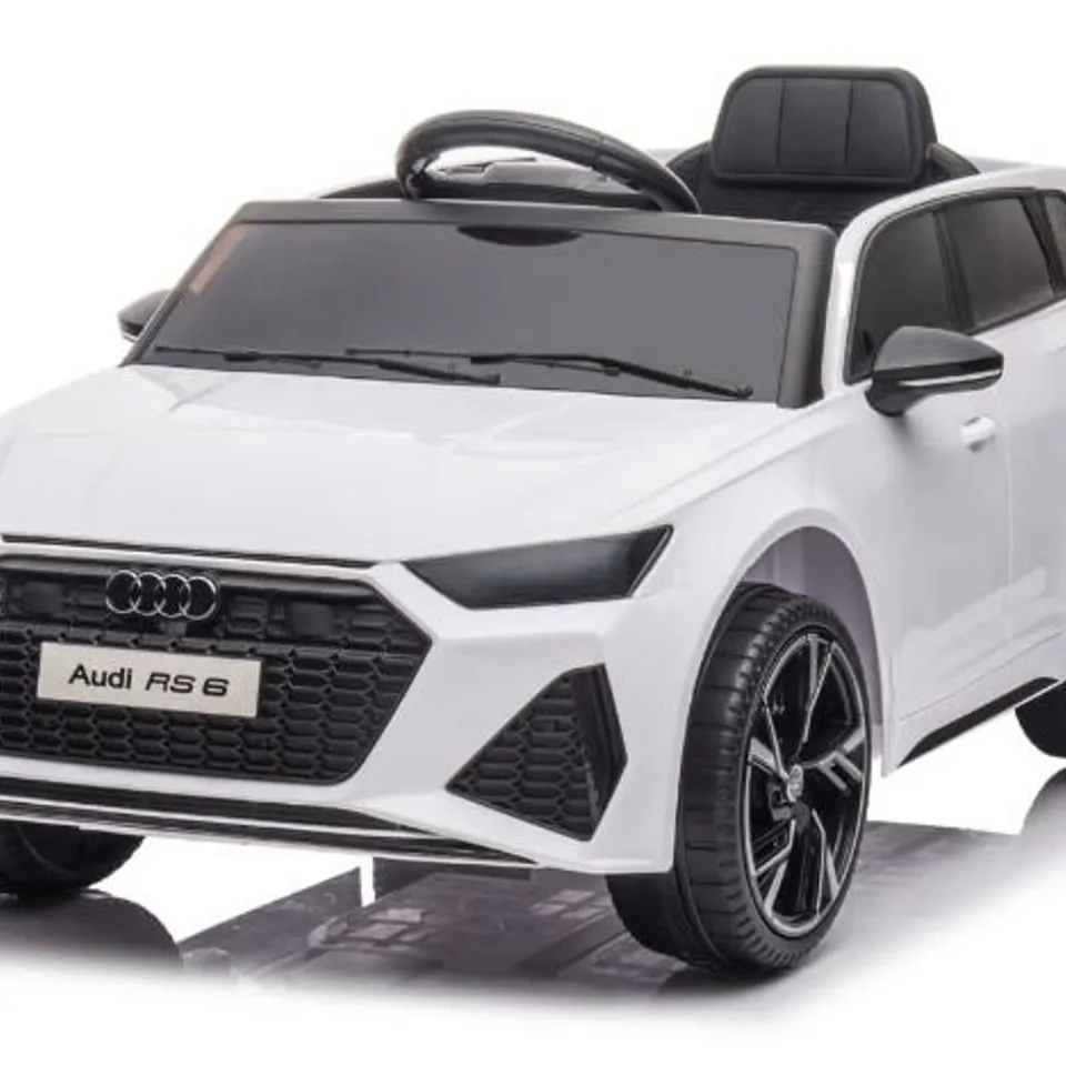 BRAND NEW BOXED LICENCED AUDI RS6 KIDS ELECTRIC CAR 12V WHITE