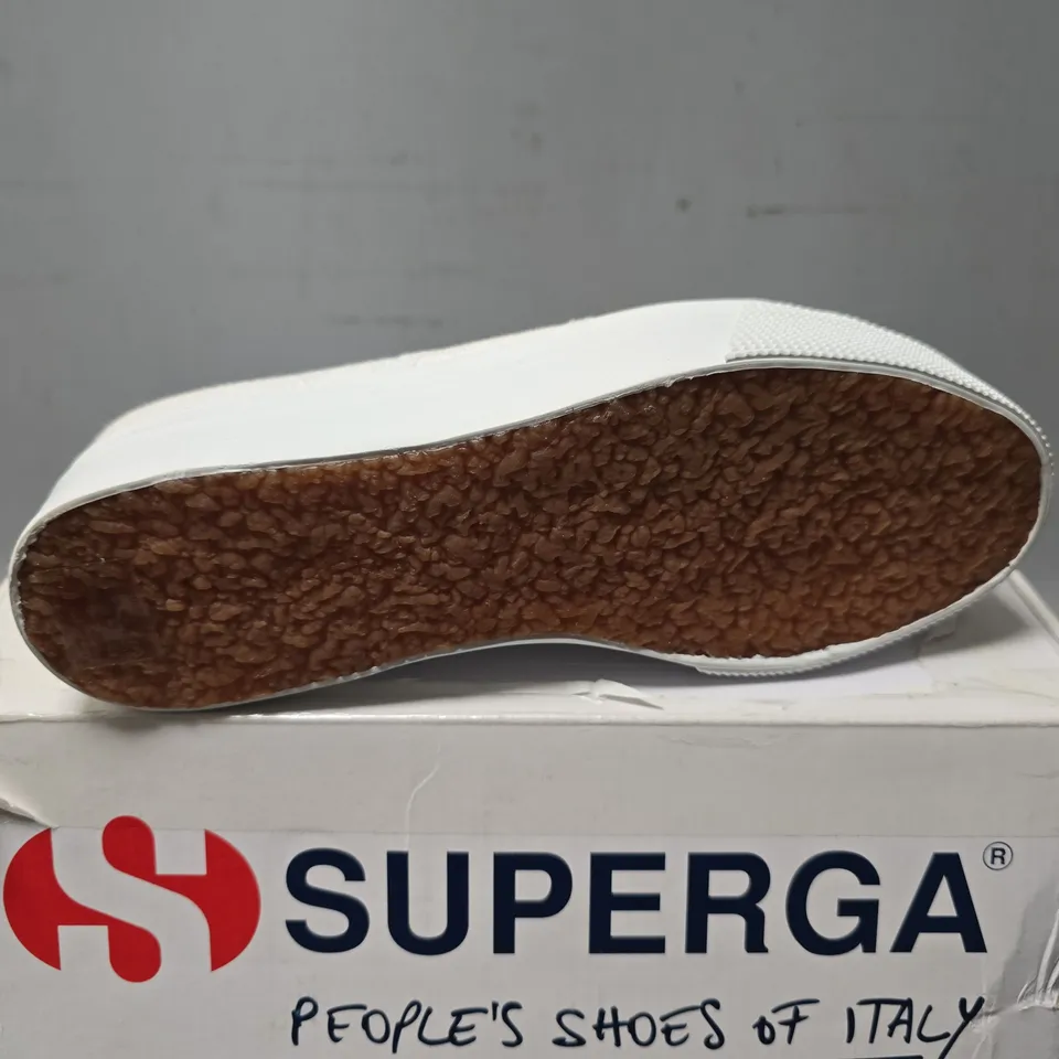BOXED SUPERGA WOMEN'S WHITE LACE-UP SNEAKERS - UK 3 