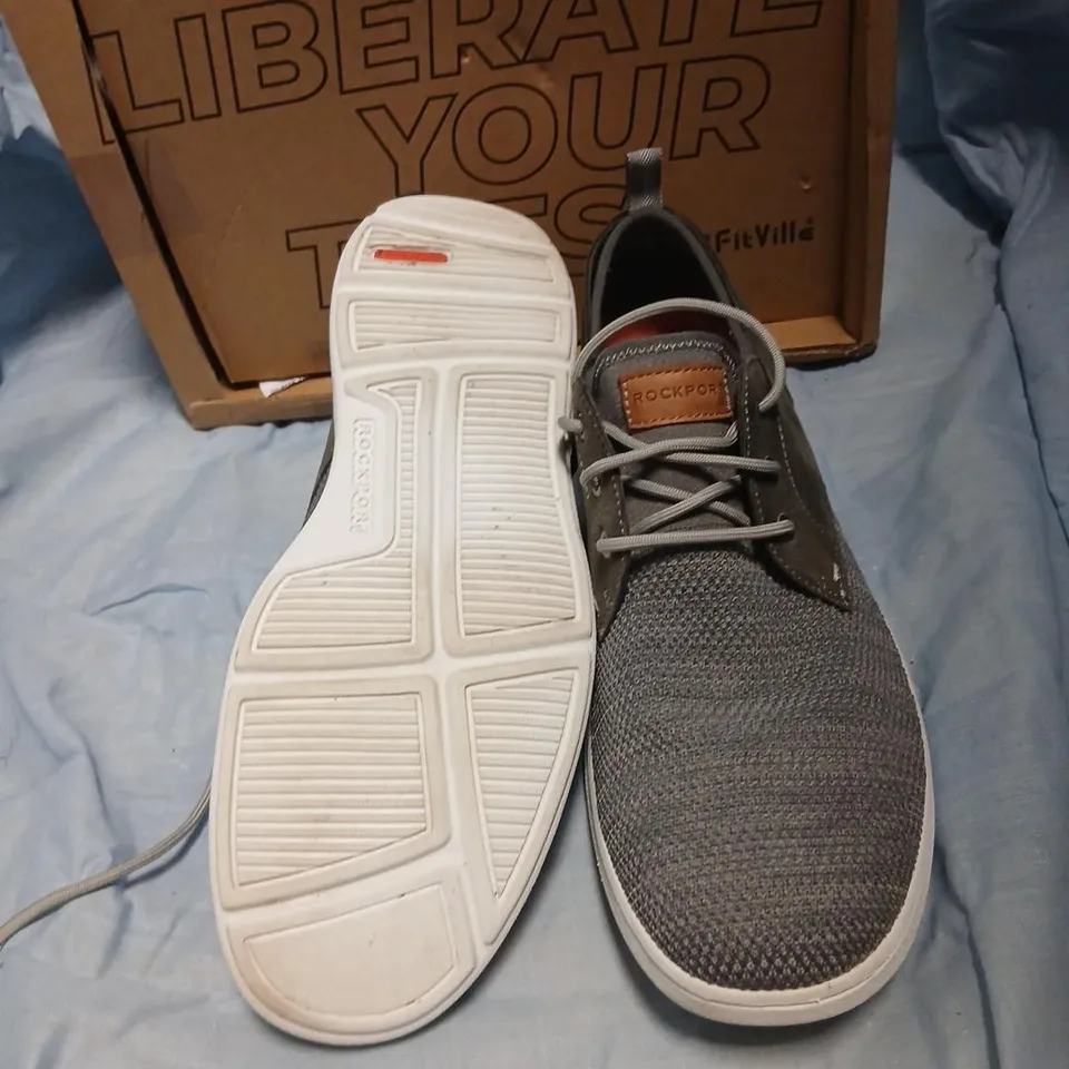 ROCKPORT MEN'S CH4928 KNIT LEATHER-UPPER SNEAKERS – GREY, US 10 / UK 9.5 / EUR 44