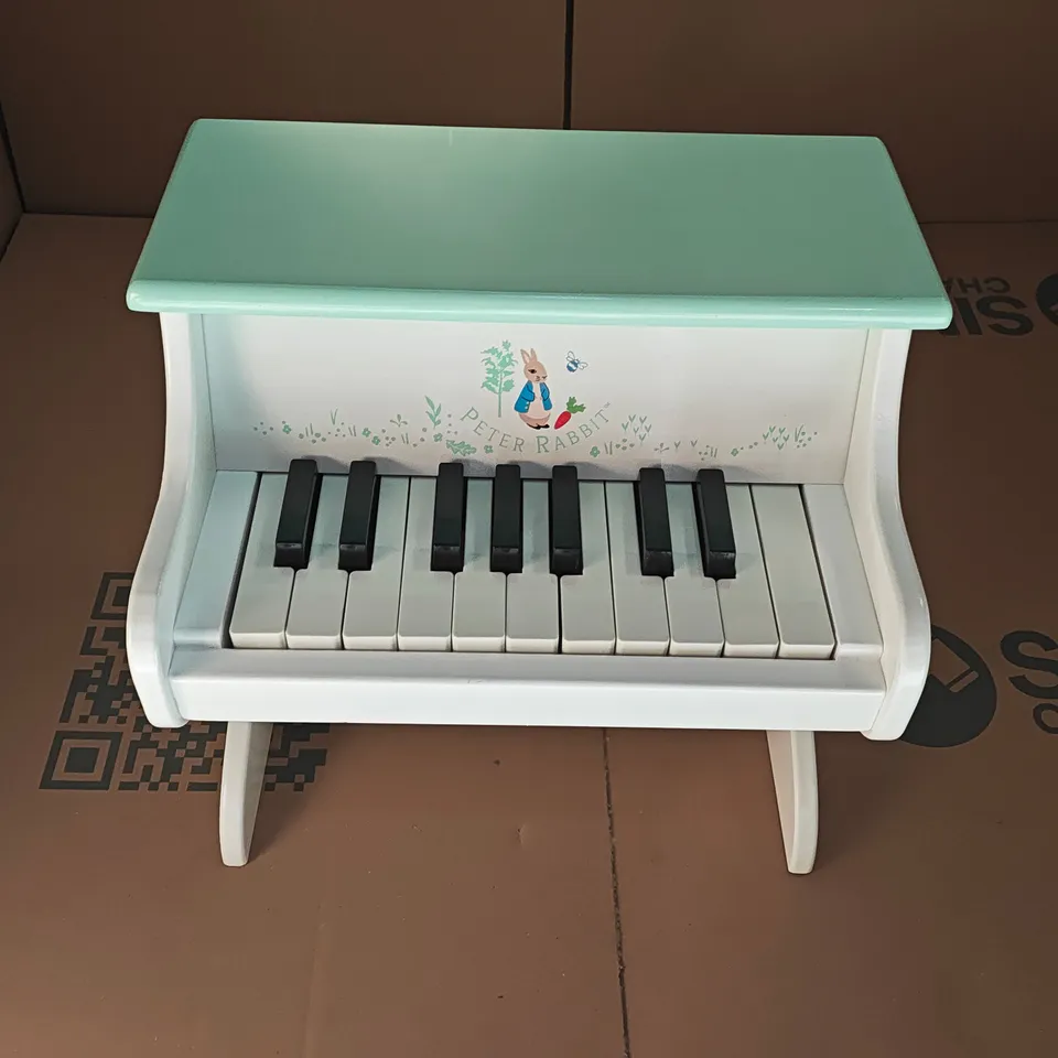 BOXED ORANGE TREE TOYS PETER RABBIT PIANO 