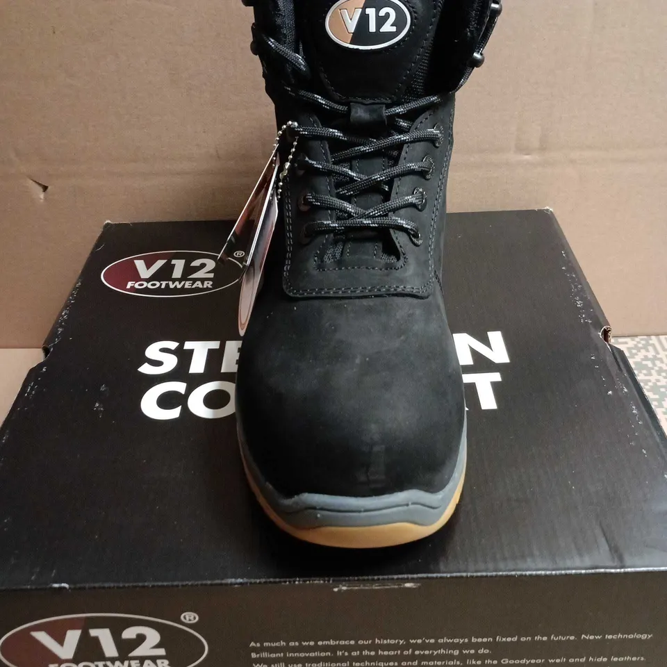 BOXED PAIR OF V12 FOOTWEAR LYNX IGS WATERPROOF BOOTS – BLACK, UK 9