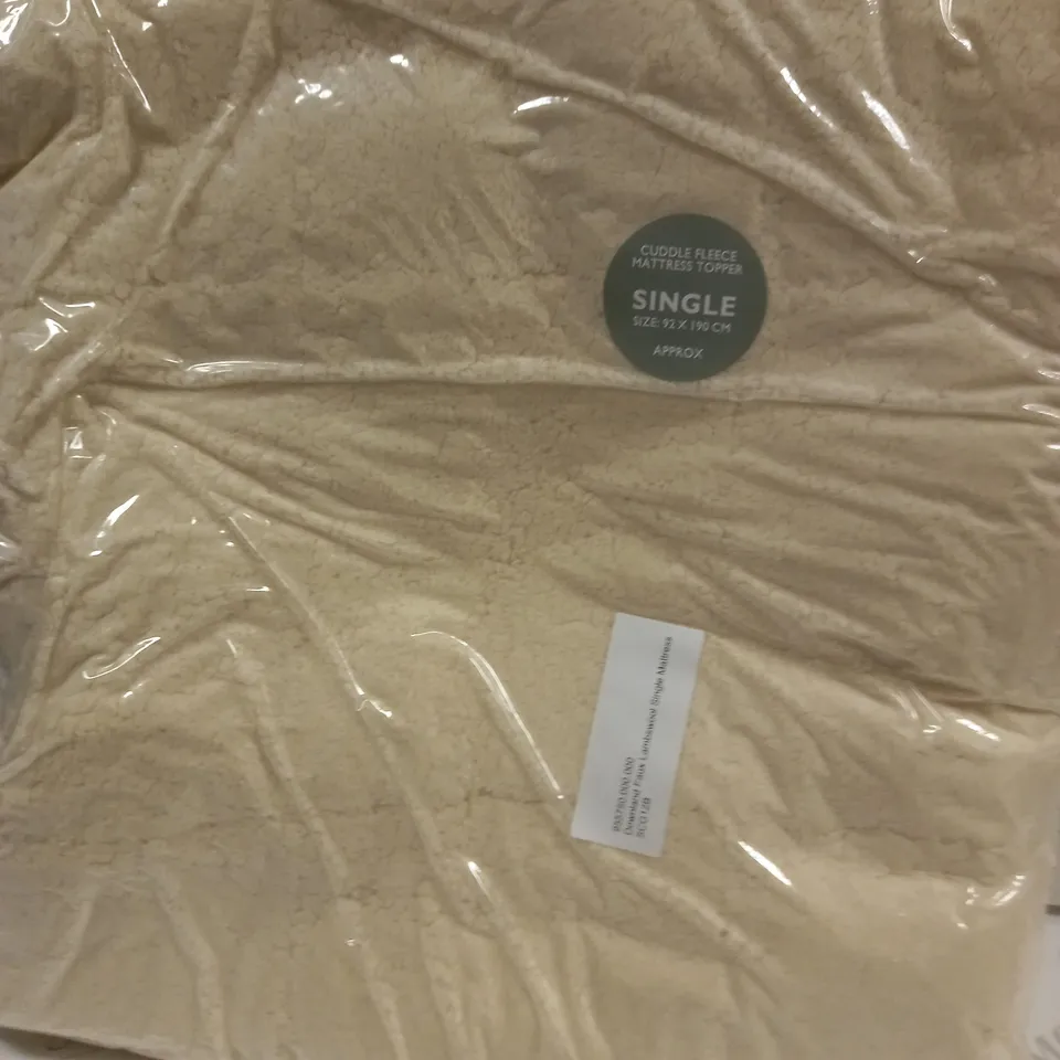 CUDDLE FLEECE MATTRESS TOPPER - SINGLE