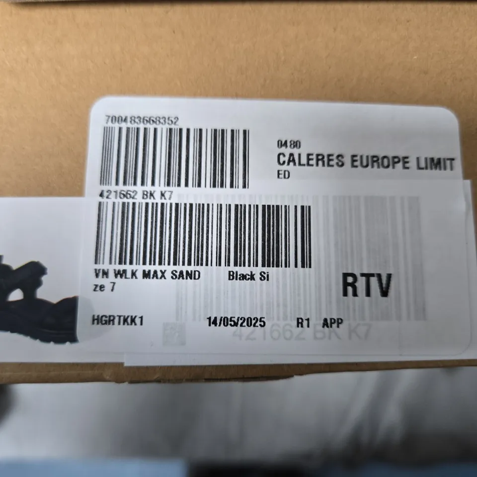 BOXED VIONIC WALK MAX SANDAL – BLACK, UK 7