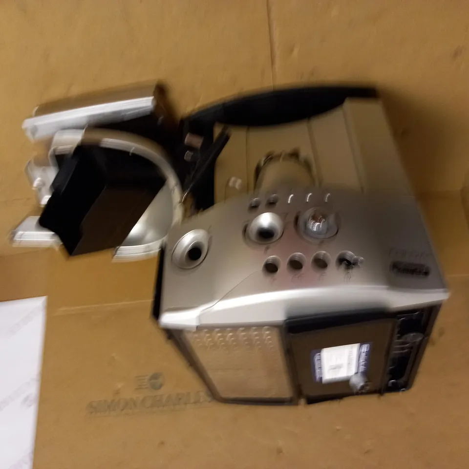 DELONGHI MAGNIFICA COFFEE MACHINE 