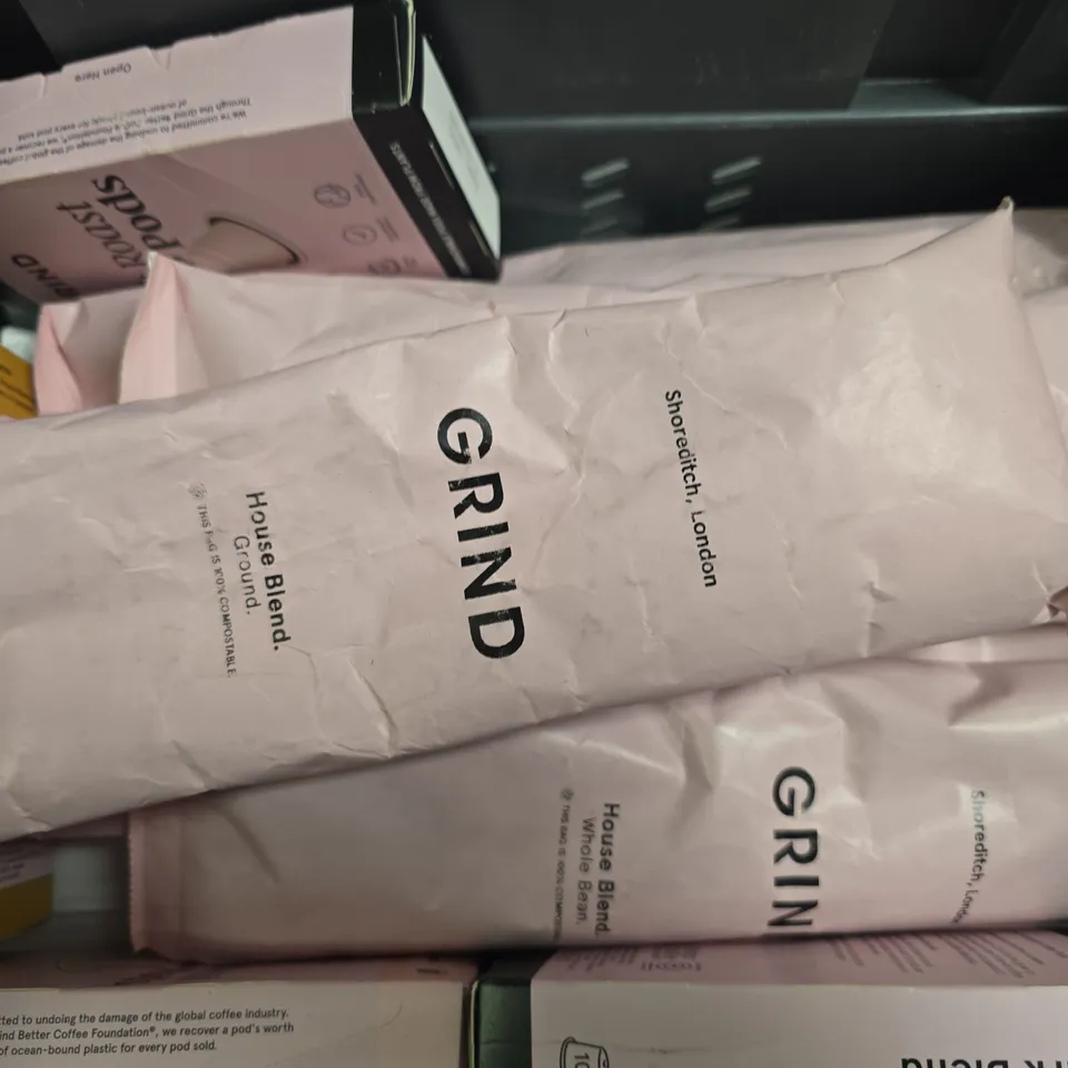 APPROXIMATELY 7 ASSORTED FOOD ITEMS TO INCLUDE - GRIND HOUSE BLEND , GRIND DARK ROAST COFFEE PODS ETC