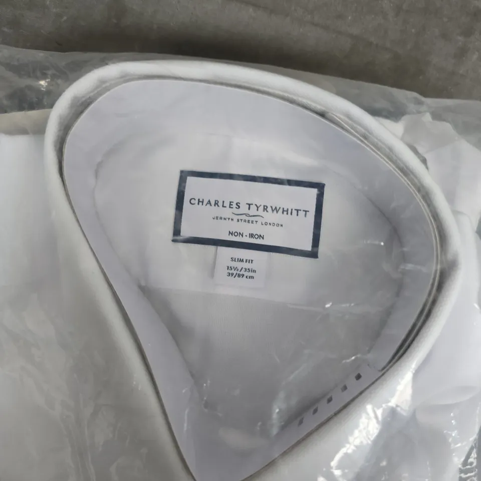 BAGGED CHARLES TYRWHITT WHITE NON-IRON ROYAL OXFORD SLIM FIT SHIRT – SIZE 15.5/35IN
