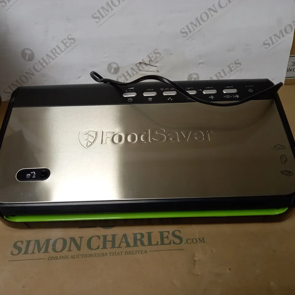 FOOD SAVER FFS005 VACUUM SEALER