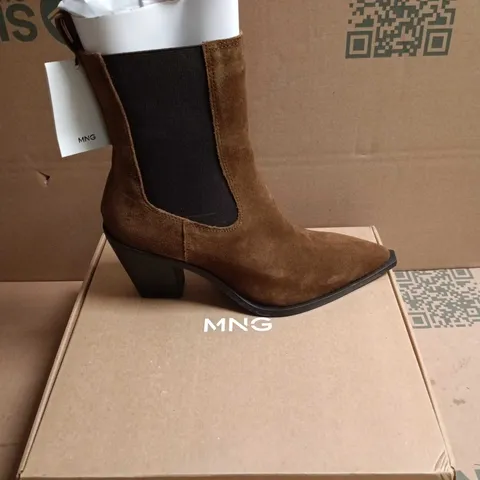 BOXED PAIR OF MNG ANKLE BOOTS, BROWN SUEDE, ELASTIC SIDE PANELS - UK 5 