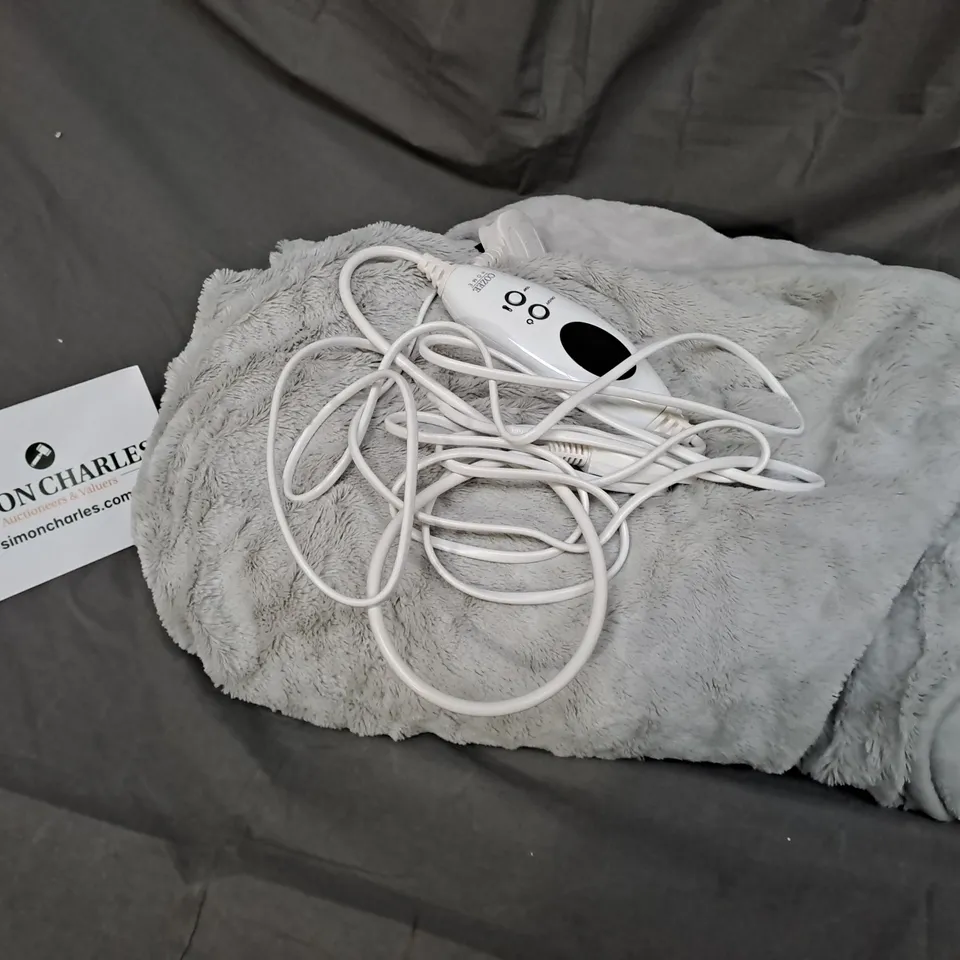 COZEE HOME VELVETSOFT HEATED THROW IN GREY