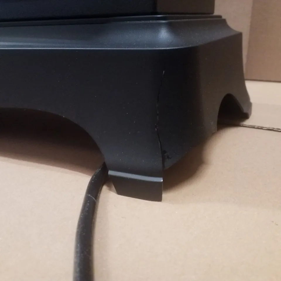 BOXED BEMODERN 2646 ELECTRIC HEATER