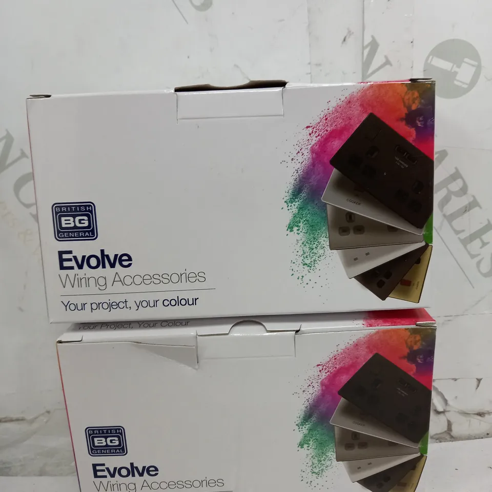 BG EVOLVE BLACK CHROME DOUBLE SWITCHED 13A POWER SOCKET