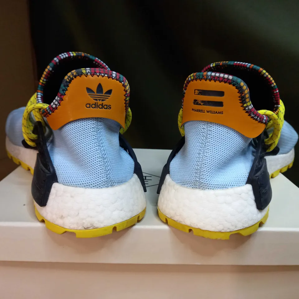 BOXED PAIR OF PHARELL WILLIAMS ADIDAS TRAINERS SIZE 10