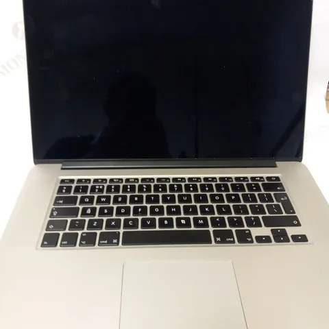 APPLE MACBOOK PRO (A1398 MID 2014)