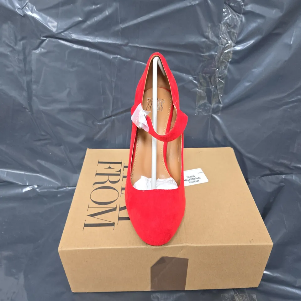 BOXED PAIR OF WHERES THAT FROM RED SUEDE HEELS - UK 8
