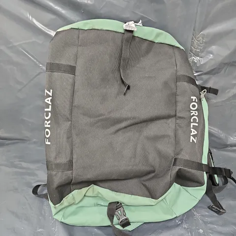 FORCLAZ TRAVEL BACKPACK 