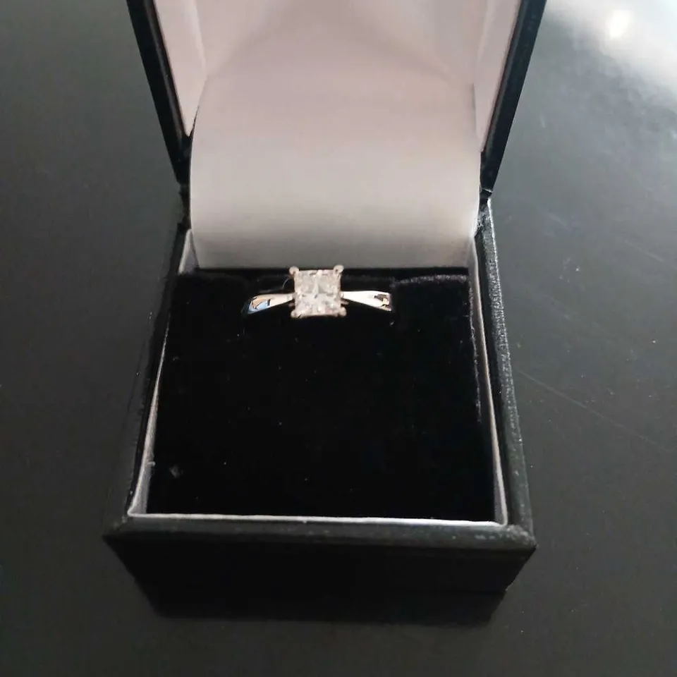 9CT WHITE GOLD RING SET WITH LAB GROWN PRINCESS CUT DIAMOND