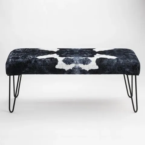 BOXED SURIG UPHOLSTERED BENCH 