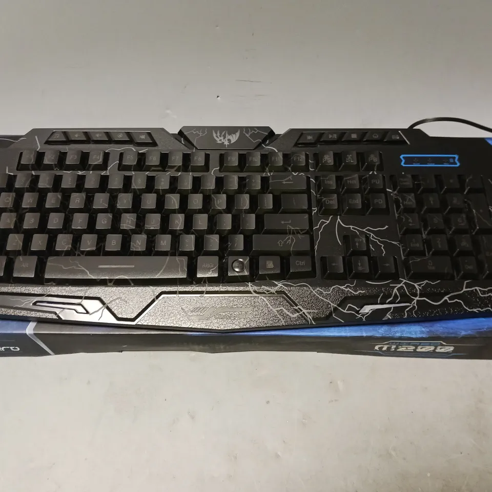 WIRED M200 TRICOLOUR BACKLIGHT GAMING KEYBOARD