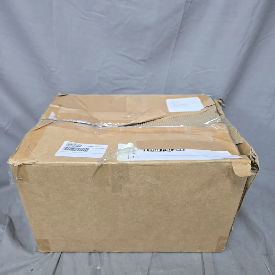 GARDEN REFLECTIONS 15M SOLAR LIGHT STRAND WITH 20 GLOBE LED BULBS