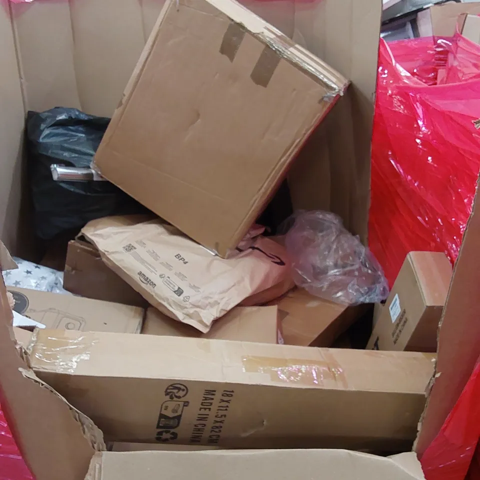 PALLET OF ASSORTED HOUSEHOLD ITEMS AND CONSUMER PRODUCTS. INCLUDES; INDUCTION HOB, BABY PLAYPEN, ROLLER BLIND, PURIFIER AND HEATER FAN, BOXED FURNITURE ETC 
