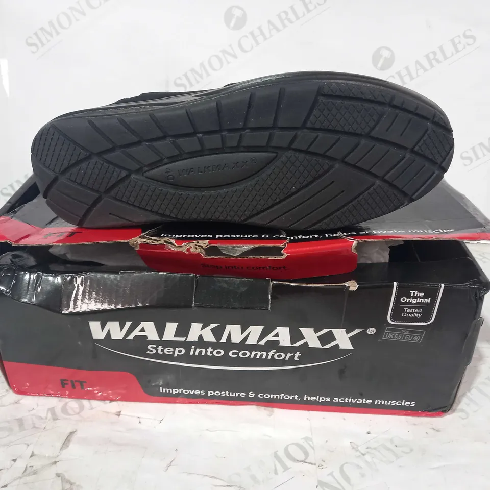 BOXED PAIR OF WALKMAXX SHOES IN BLACK UK SIZE 6.5