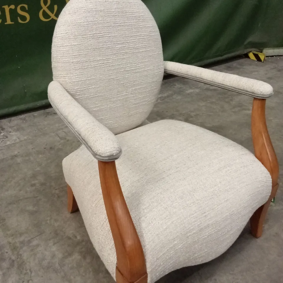 QUALITY HIGH-END DESIGNER FABRIC ACCENT CHAIR