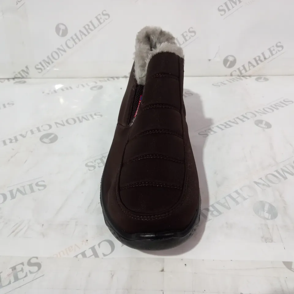 R BROWN FUR LINED BOOT BROWN SIZE 270