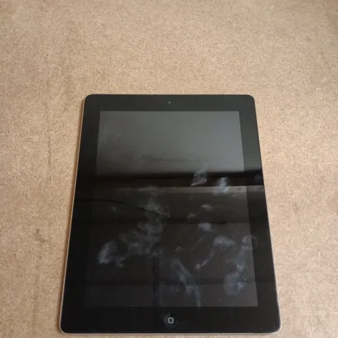 APPLE IPAD 4 CELLULAR - 9.7" SCREEN