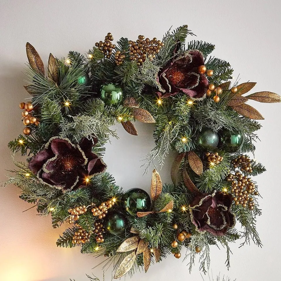 CHRISTMAS GINGERBREAD WREATH 