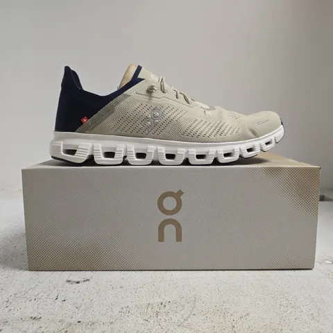 BOXED PAIR OF ON CLOUD 6 COAST TRAINERS IN PELICAN/MIDNIGHT SIZE UK 9