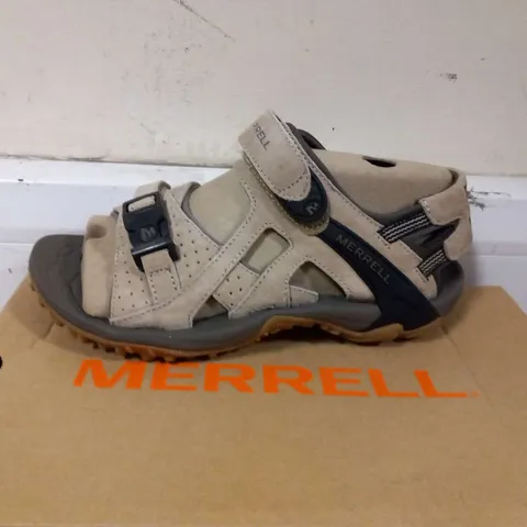 BOXED MERRELL KAHUNA III CLASSIC TAUPE SANDALS SIZE 5