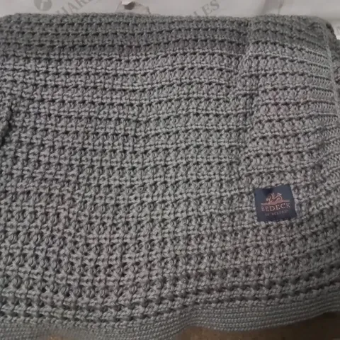 BRAND NEW SEALED BEDECK KNITTED THROW 150CMX200CM