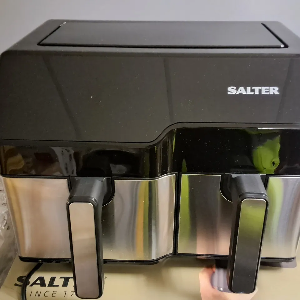 BOXED SALTER DUAL SECTOR AIR FRYER