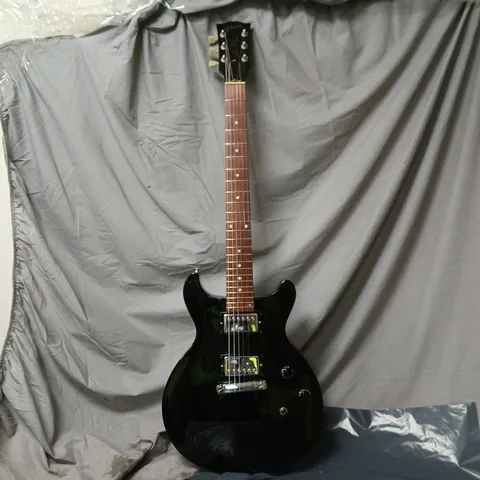 GIBSON LES PAUL MODEL ELECTRIC GUITAR 92247345 WITH BLACK CASE                                                                                                                                          