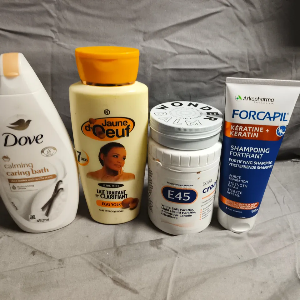 APPROXIMATELY 20 HEALTH AND BEAUTY PRODUCTS TO INCLUDE DOVE CARING BATH, E45 CREAM AND FORCAPIL FORTIFYING SHAMPOO