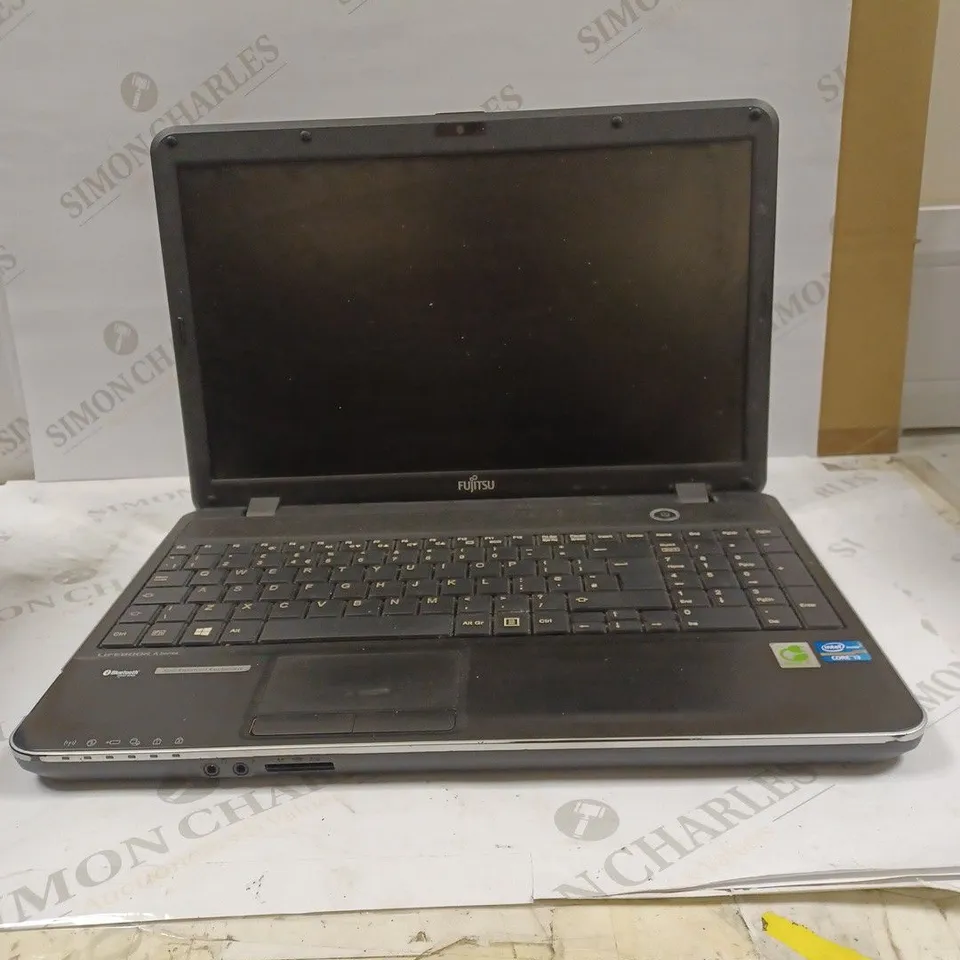 FUJITSU LIFEBOOK A512 15.6IN LAPTOP