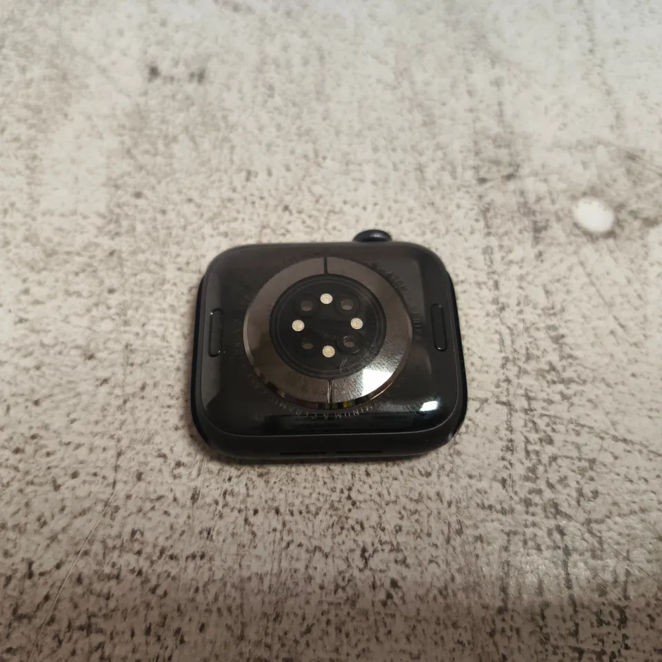 APPLE WATCH SERIES 6 - A2376