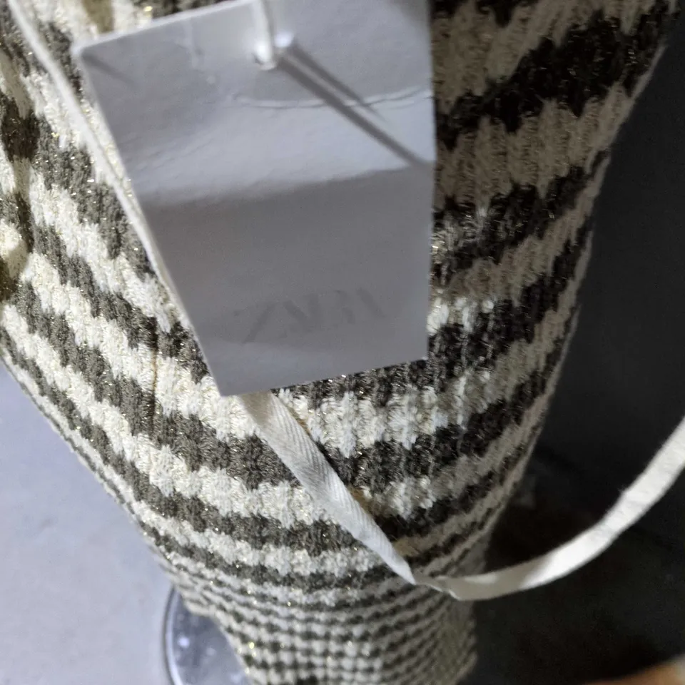 WOMEN'S STRIPED KNIT MIDI DRESS, CREAM & BROWN, UK M (US M)