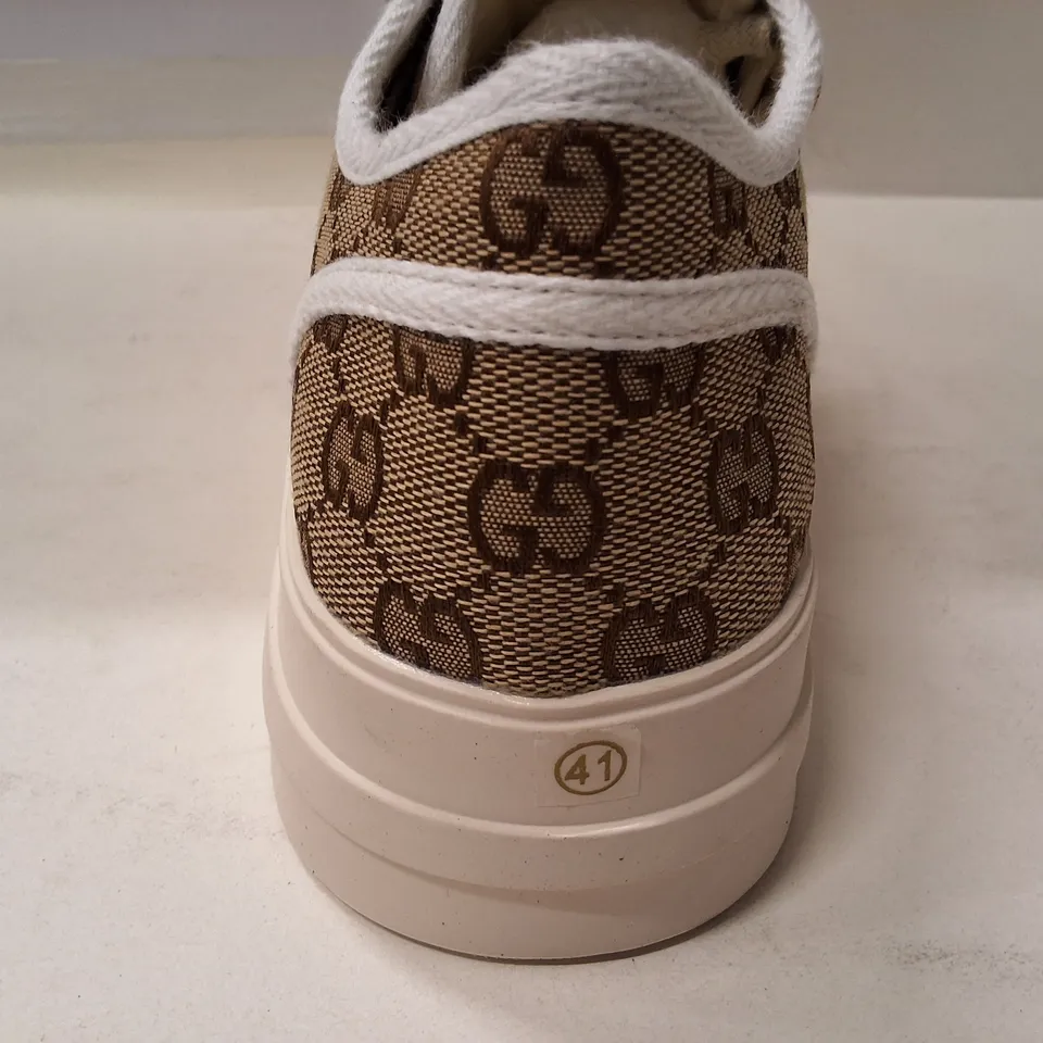 GUCCI GG CANVAS LOW-TOP SNEAKERS, BEIGE/BROWN – UK 7 (EU 41)