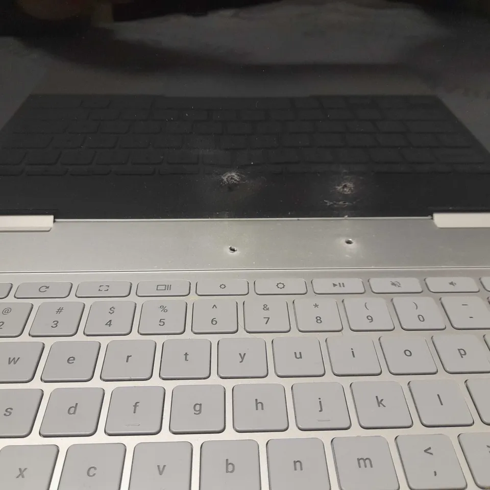 GOOGLE PIXEL BOOK