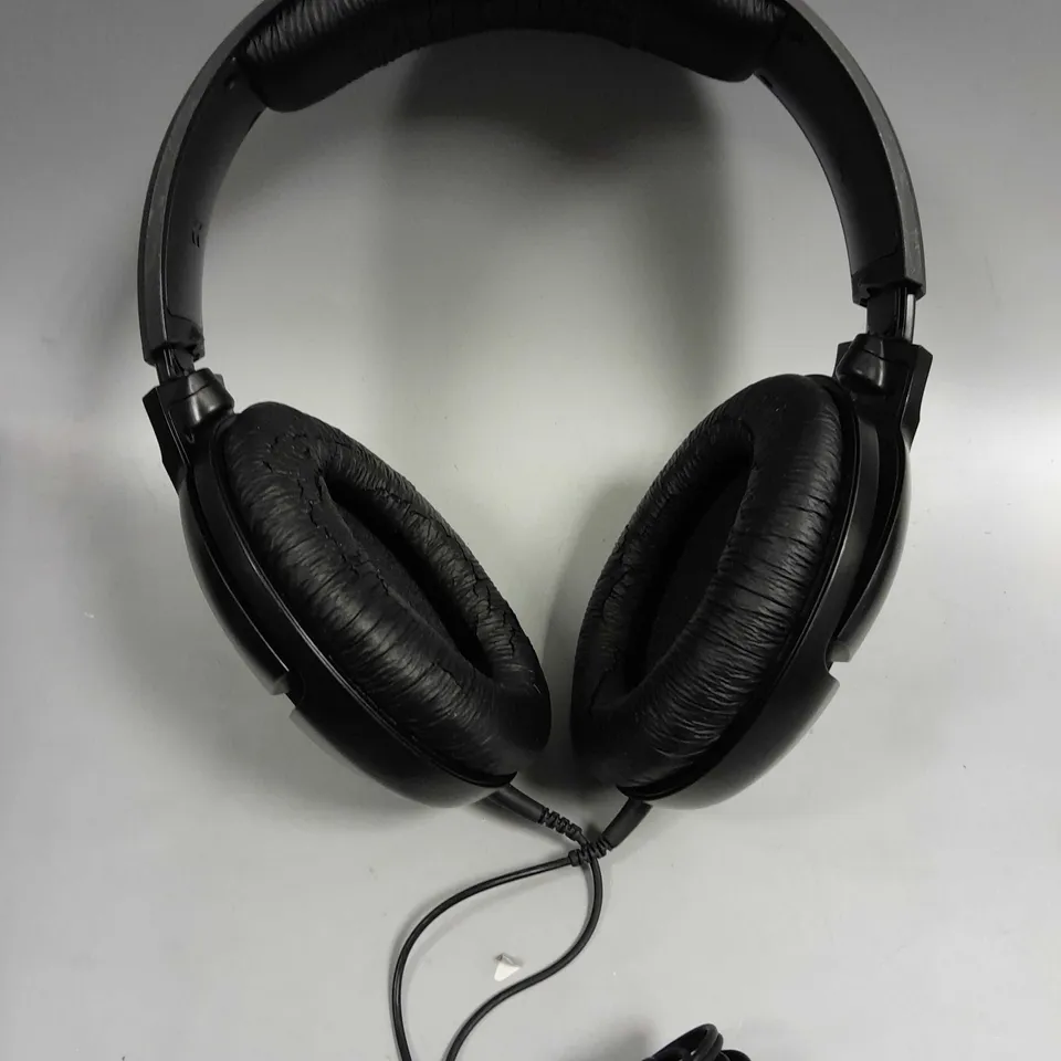 SENNHEISER HD 201 WIRED HEADPHONES 