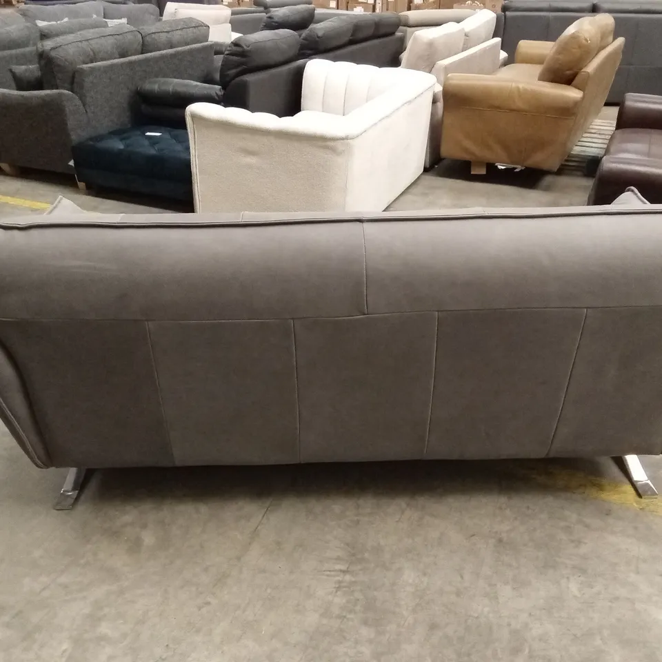 QUAILITY DESIGNER ITALIAN MADE SEVILLE 3 SEATER LEATHER SOFA