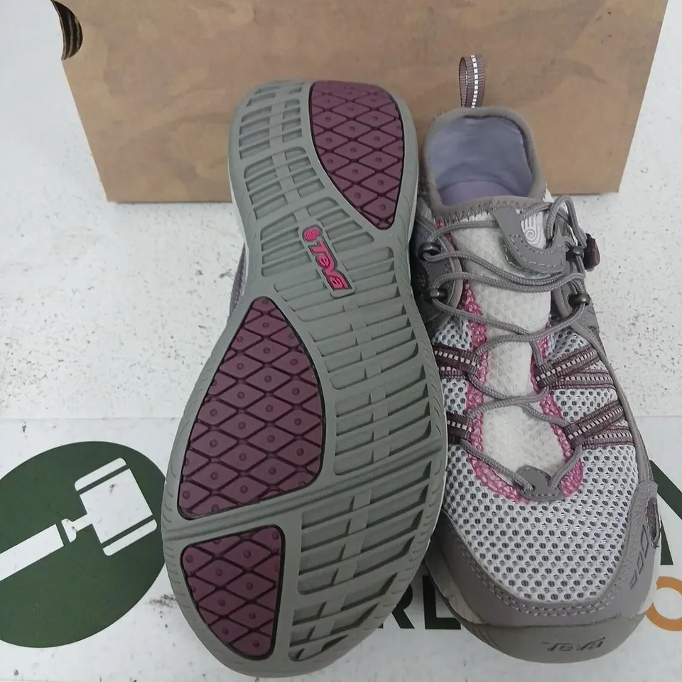TEVA WOMEN’S WALKING SHOES – UK 5.5 (EU 38) – GREY/PURPLE