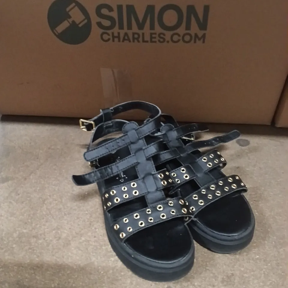 KIDS BLACK STUDDED SANDALS – UK 12