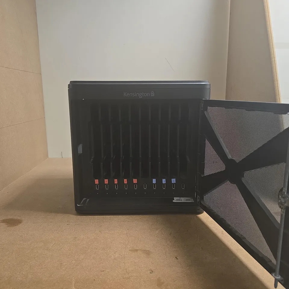 KENSINGTON CHARGE AND SYNC CABINET MO1207