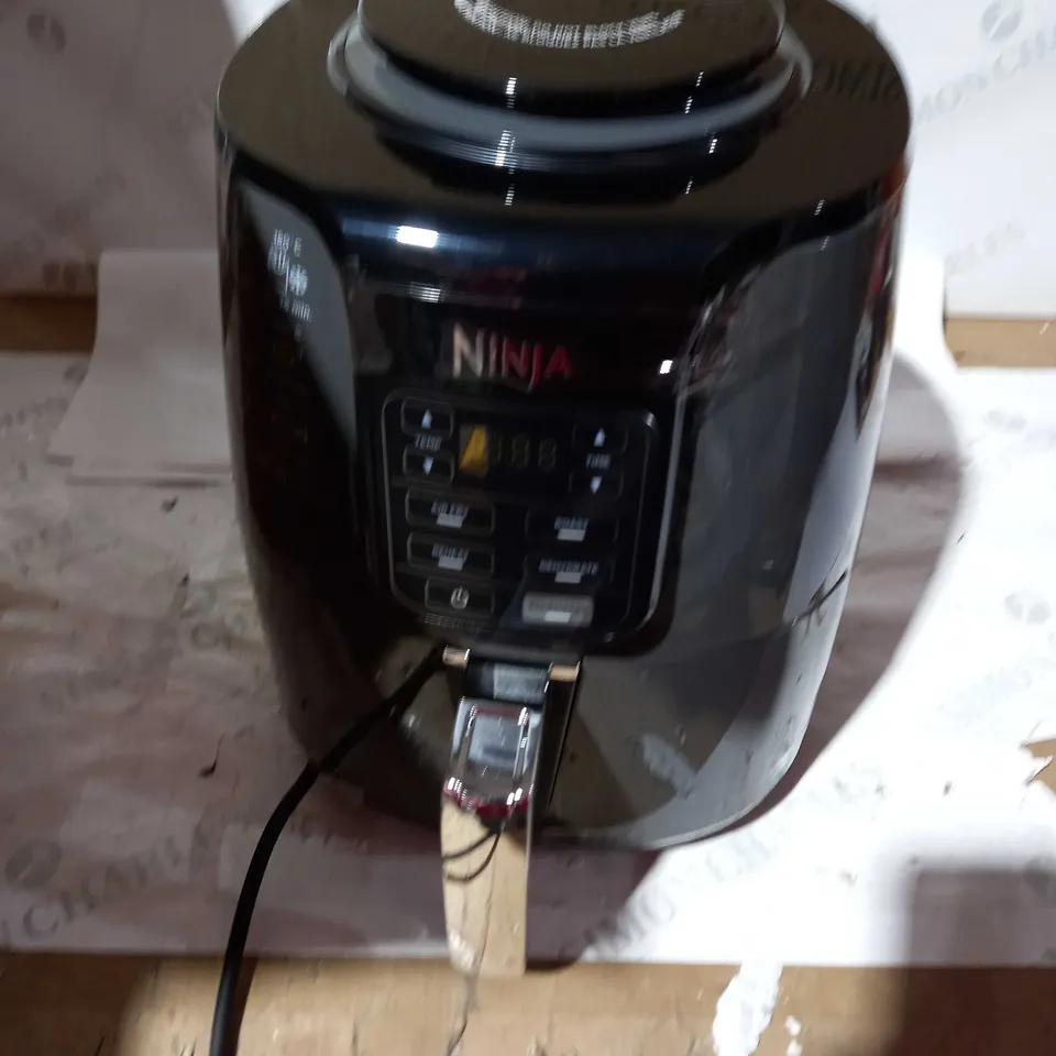 NINJA AIR FRYER