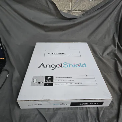 ANGEL SHIELD TOILET SEAT – WHITE, BOXED