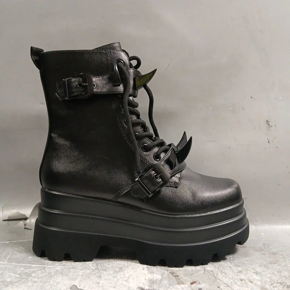 BOXED PAIR OF KOI BOOTS IN BLACK W. SPIKE DETAIL SIZE UK 4